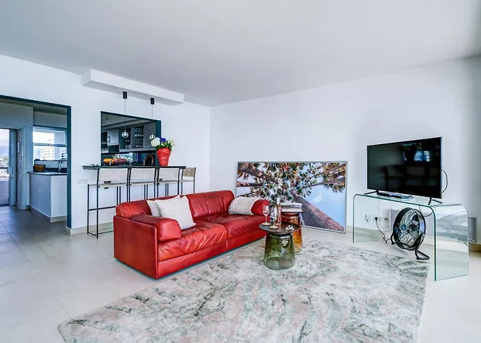 Sunny Apartment